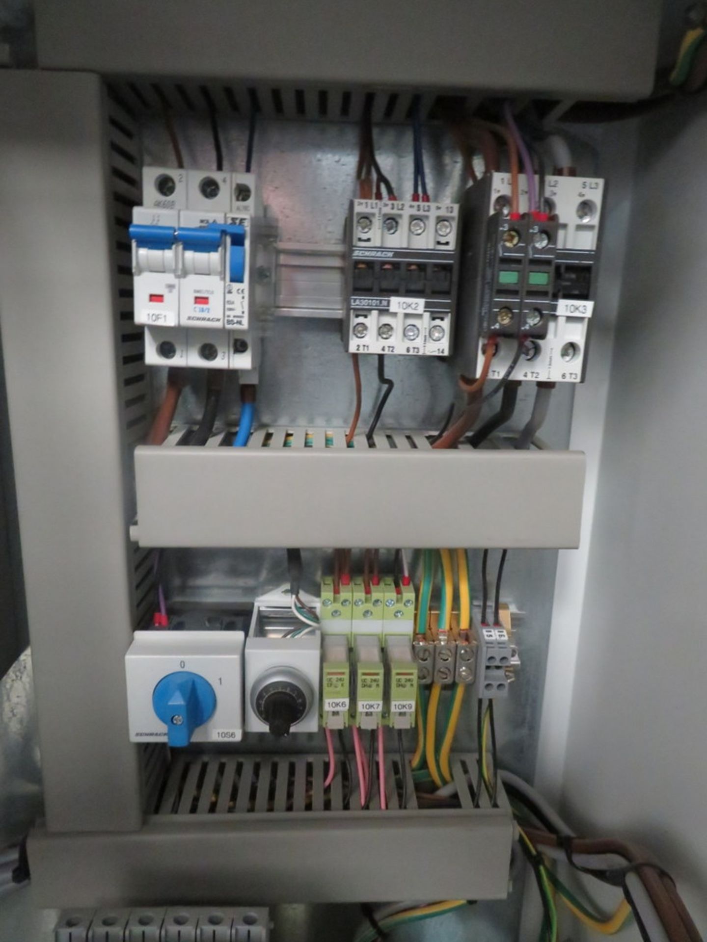 STAND MOUNTED INVERTER CABINET - Image 6 of 7