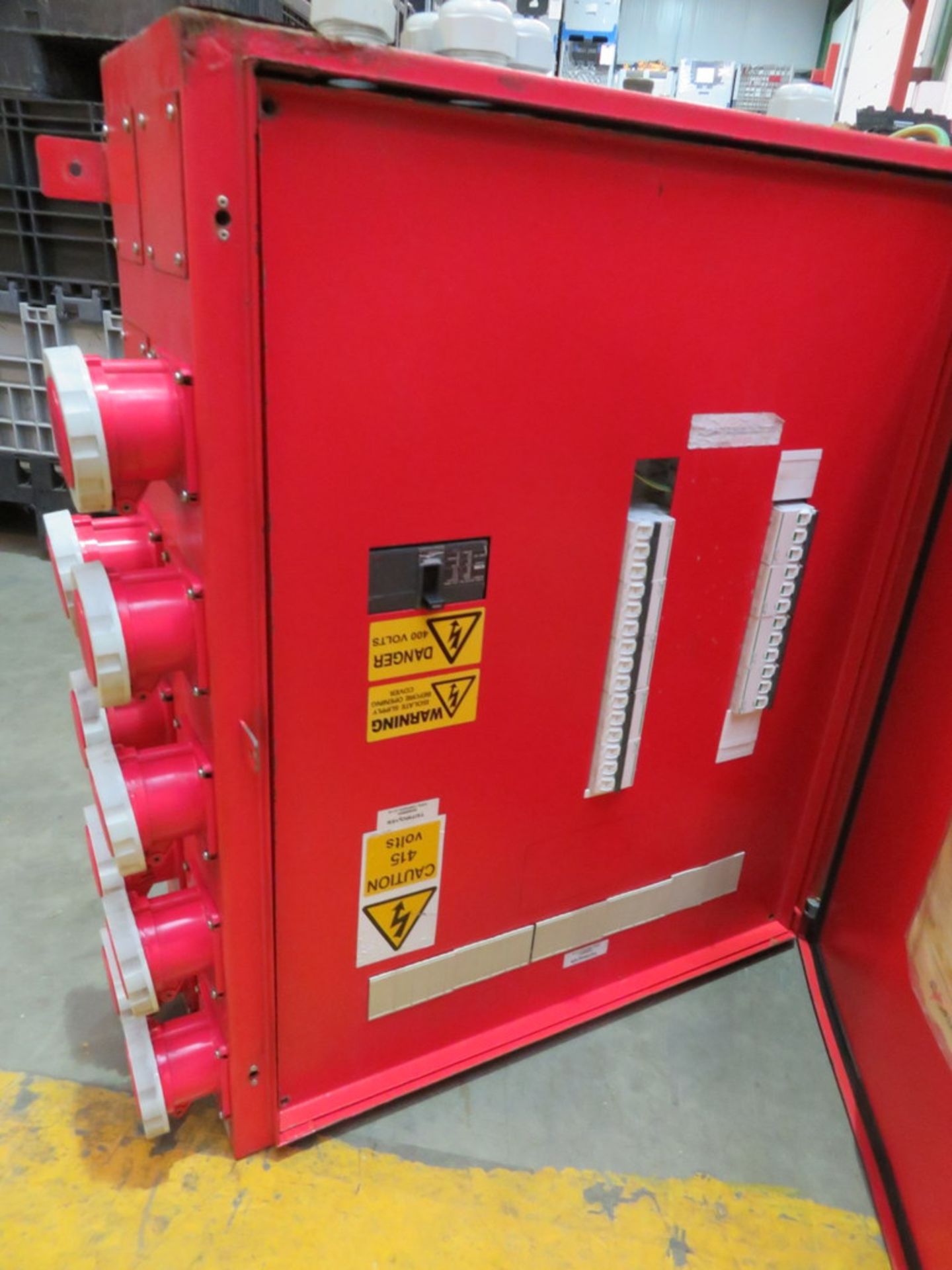 415V ELECTRICAL DISTRIBUTION CABINET - Image 3 of 5