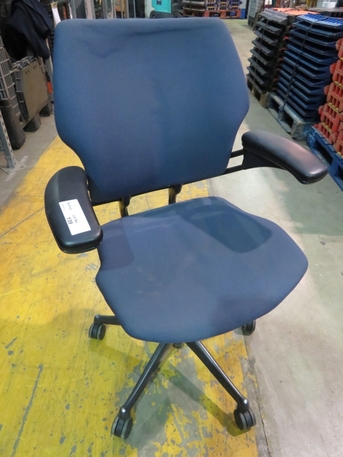 6 X BLUE UPHOLSTERED SWIVEL OFFICE ARMCHAIRS