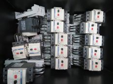 QTY OF TELEMACANIQUE CONTACTORS AND BUSBAR CLAMPS