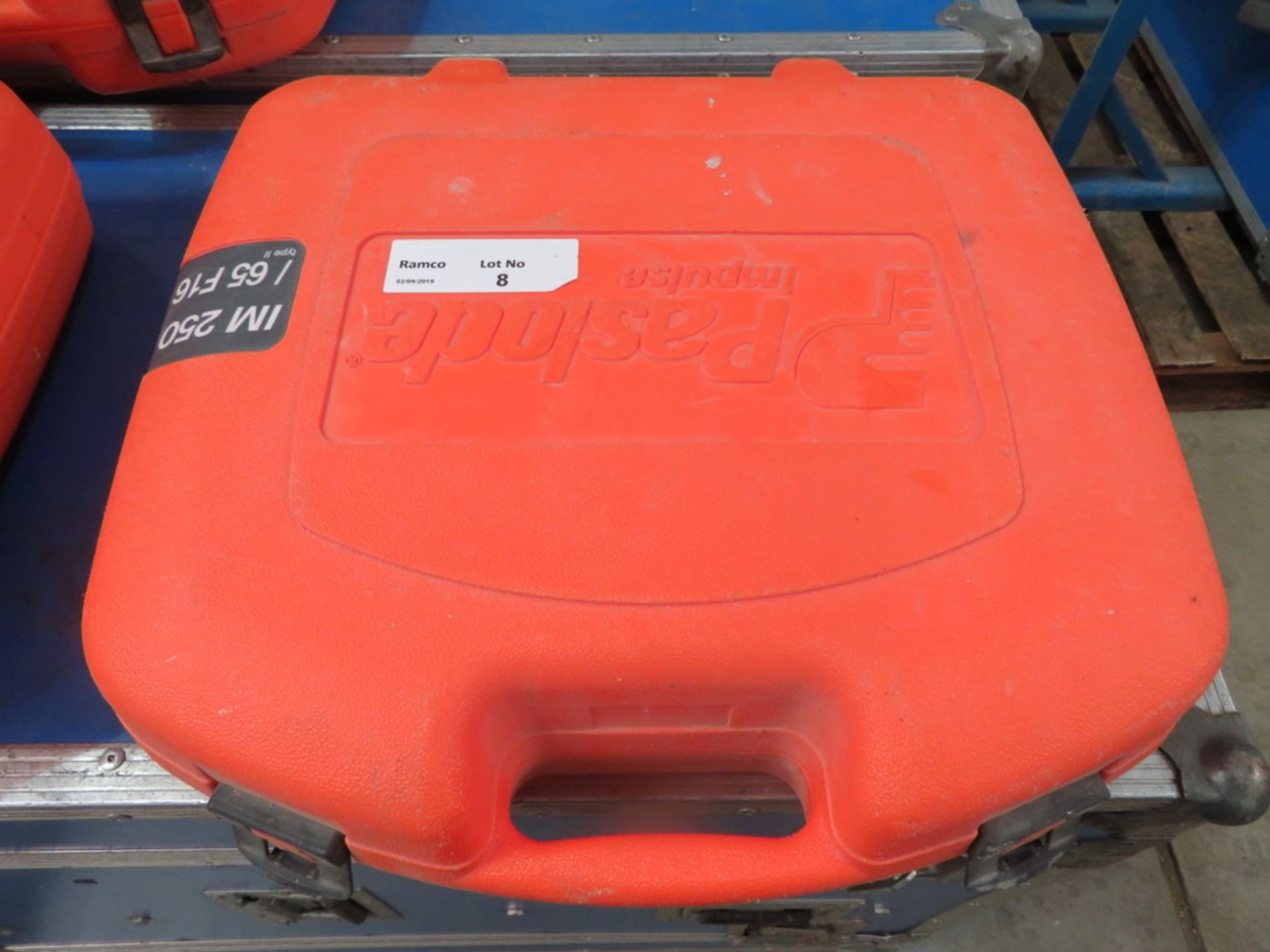 PASLODE CORDLESS NAILER (NO BATTERY) C/W CASE - Image 3 of 3