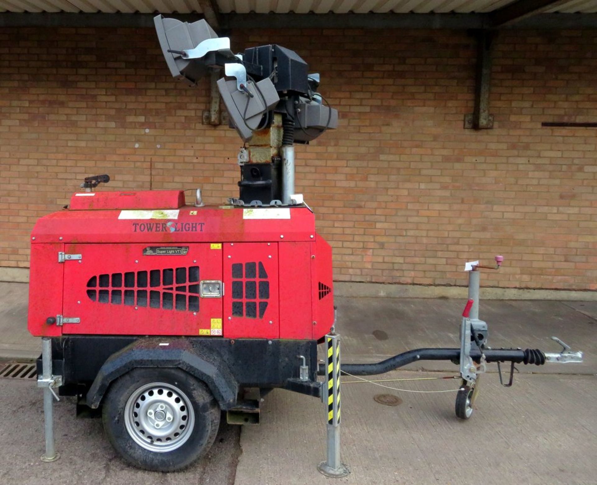 Super Light VT1 Lighting Tower. 363 Hours. Manufactured 2011. 3 Cylinder Kubota Diesel.