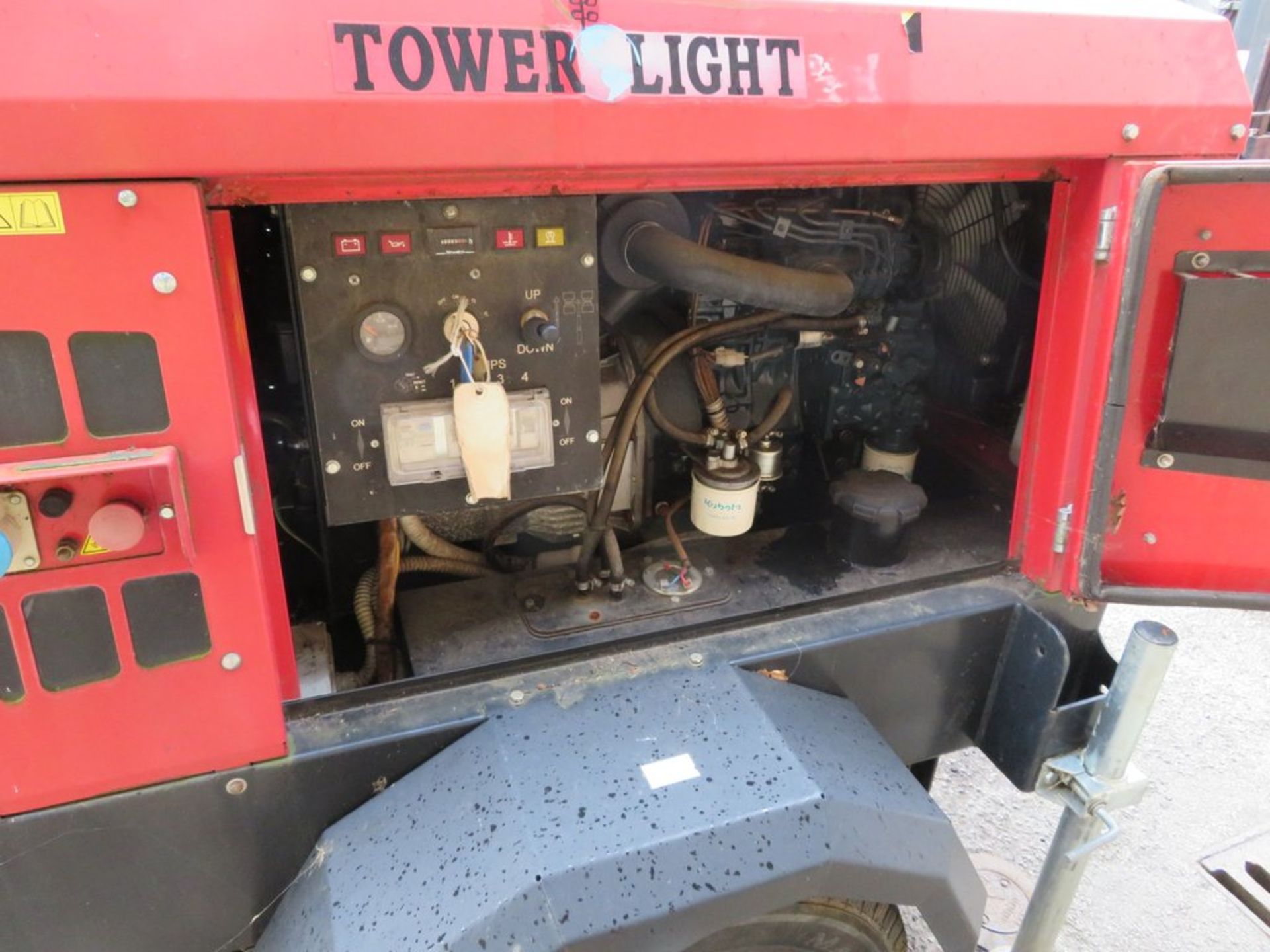 Super Light VT1 Lighting Tower. 363 Hours. Manufactured 2011. 3 Cylinder Kubota Diesel. - Image 7 of 13