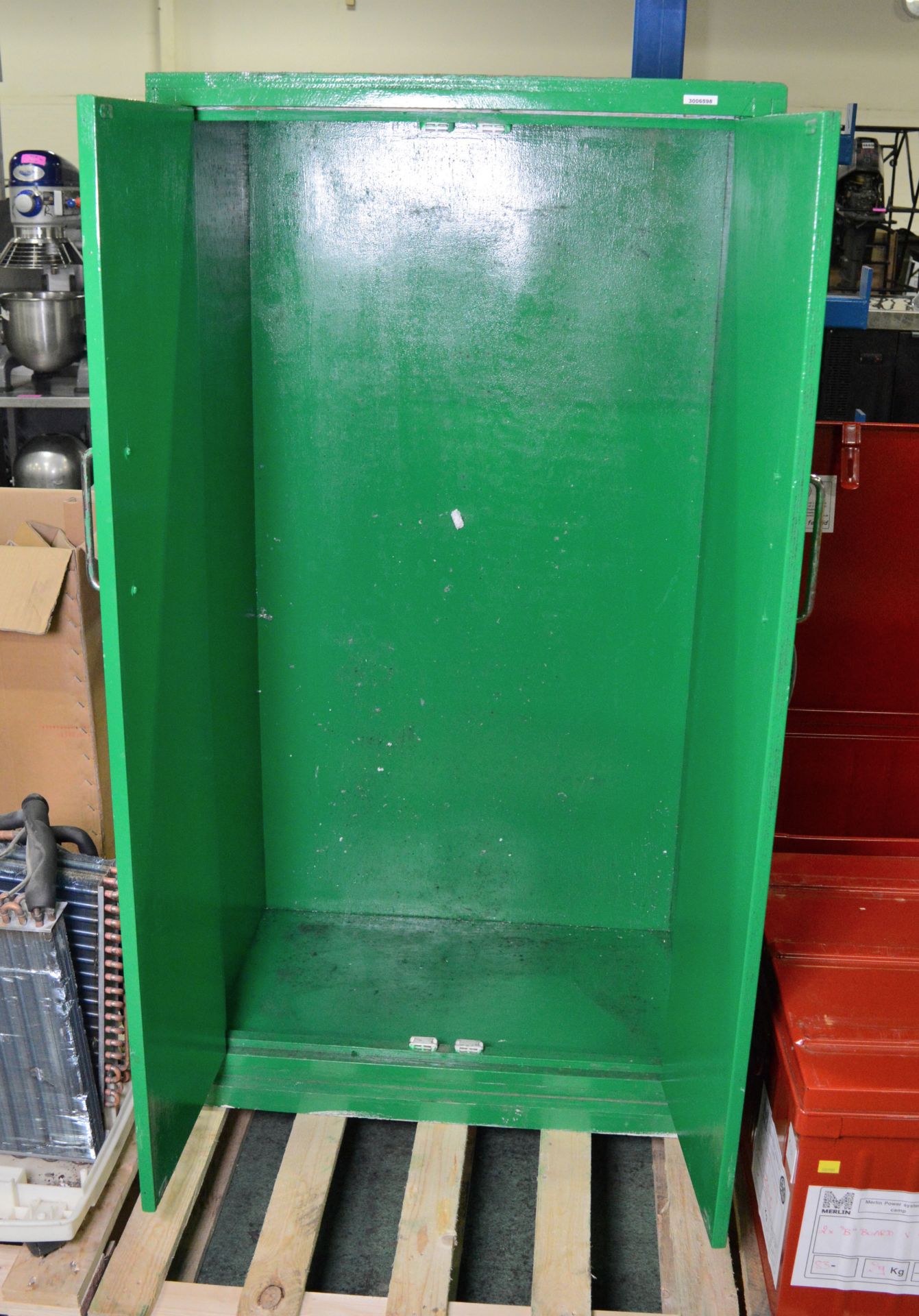 Wooden Green First Aid Cabinet H1430 x D460 x W750mm. - Image 2 of 2