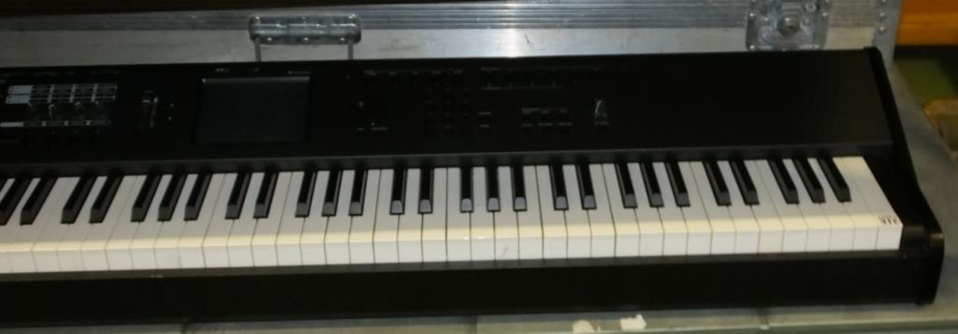 KORG M50 Electric Keyboard with Case - Image 3 of 3