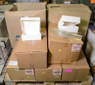 2x Boxes STD FLD Sandwich Wedge BDE. 5x Boxes White Meal Boxes 160 x 230 x 75mm.