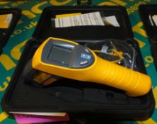 Fluke 561 IR Thermometer + Case