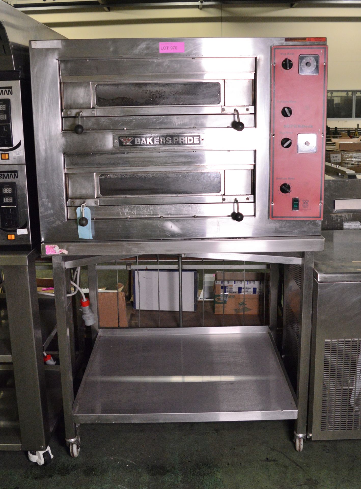 Bakers Pride EP-2-2828 Electric Deck Oven 3Ph 9.5kW on Portable Trolley.