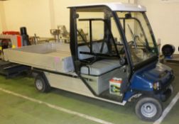 Carryall 6 Club Car Greenskeepers Truck COMES WITH BATTERY AND A CHARGER BUT FAULTY CHARGER