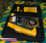 Fluke 561 IR Thermometer + Case