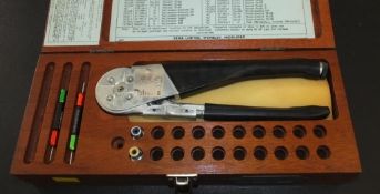 Erma-Buchanan Crimping Tool - incomplete - in wooden case