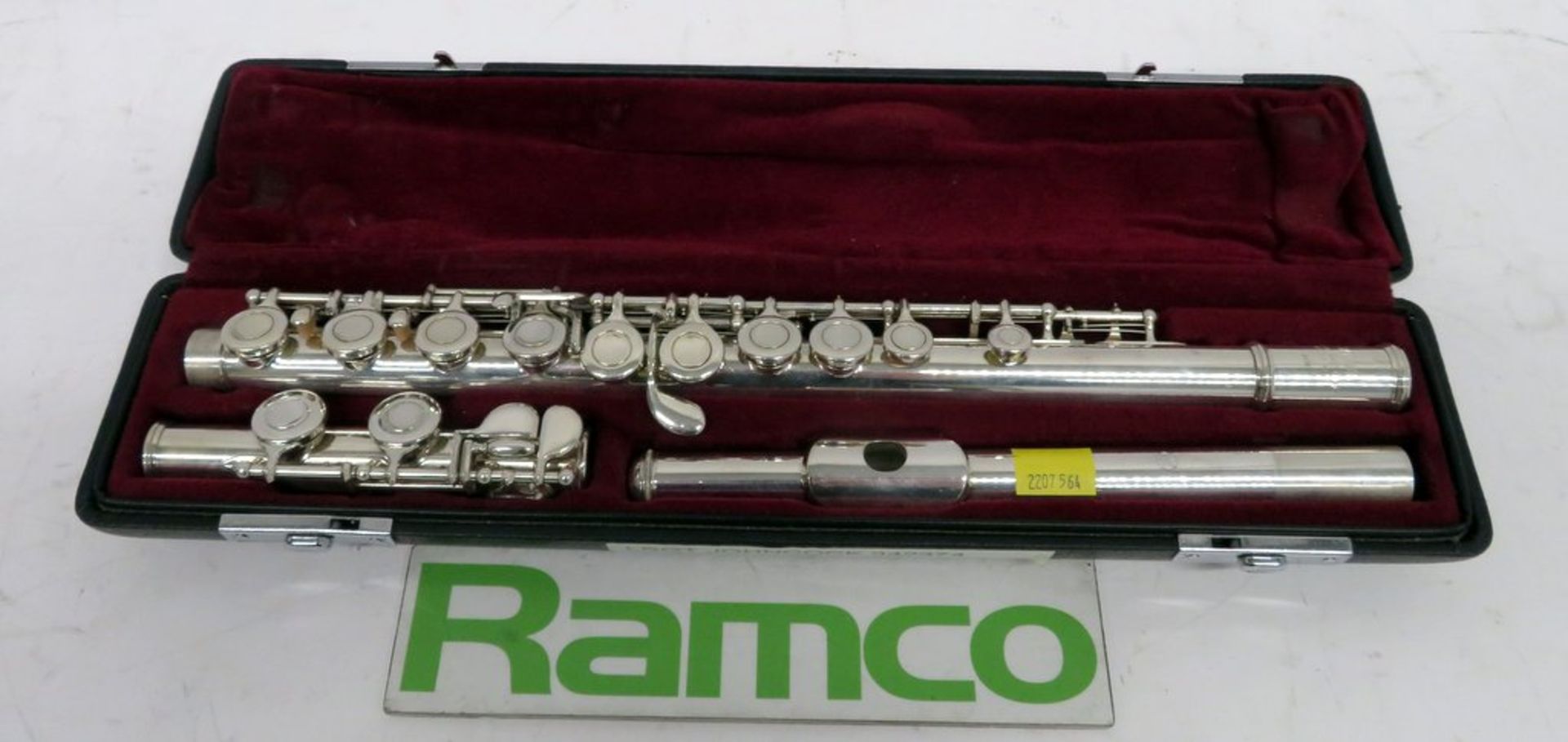 Yamaha 411 Flute Complete With Case.