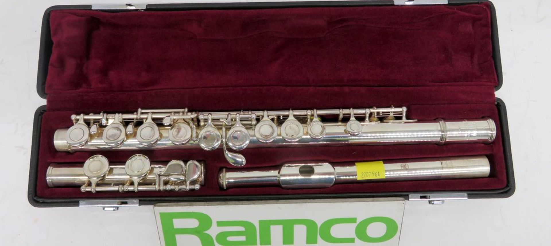 Yamaha 411 Flute Complete With Case. - Image 2 of 12