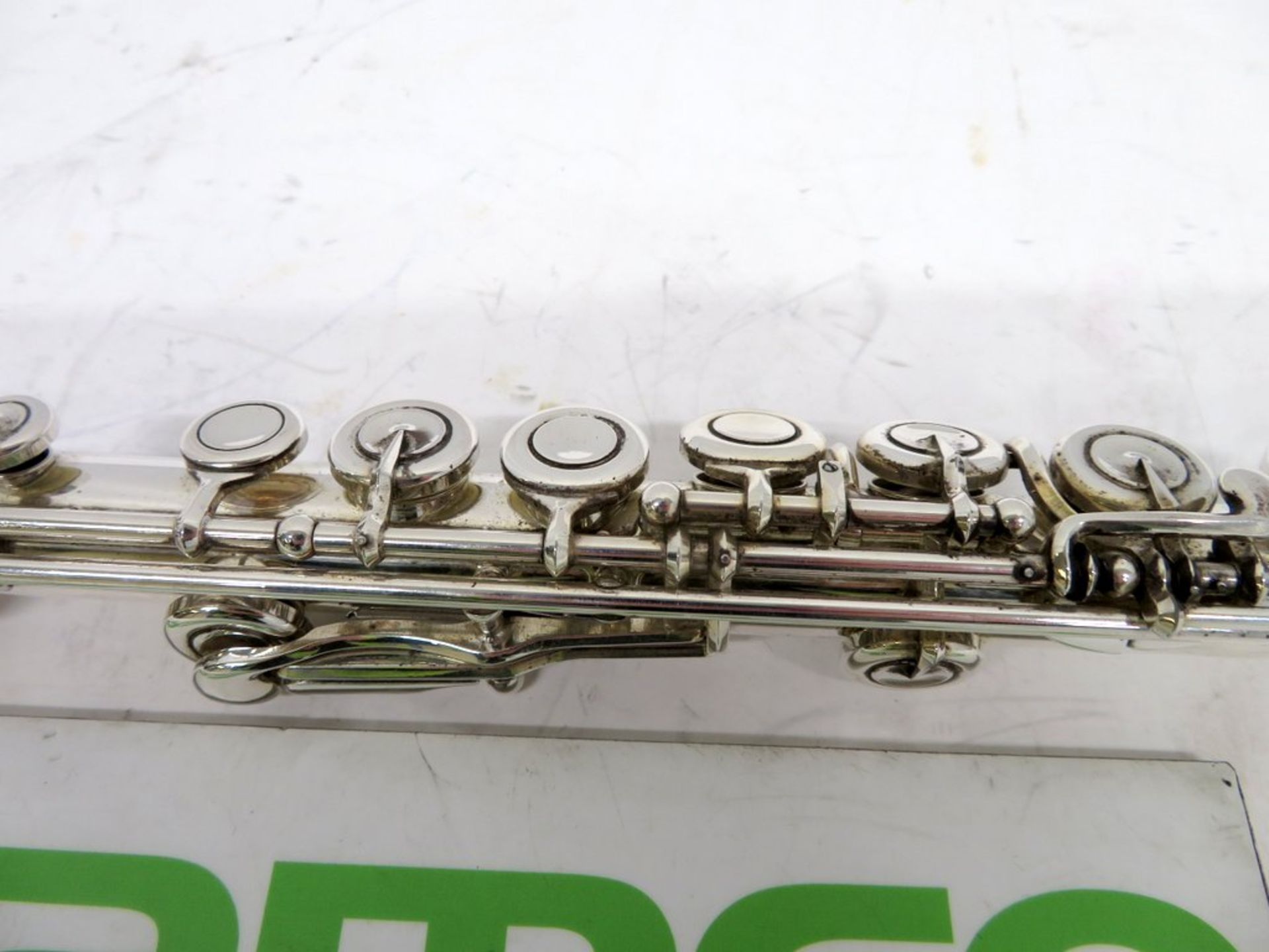 Yamaha 511 Flute Complete With Case. Serial Number: 006705. Please Note That This Item H - Image 6 of 12