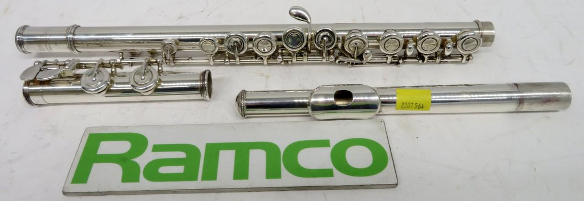 Yamaha 511 Flute Complete With Case. Serial Number: 006705. Please Note That This Item H - Image 10 of 12