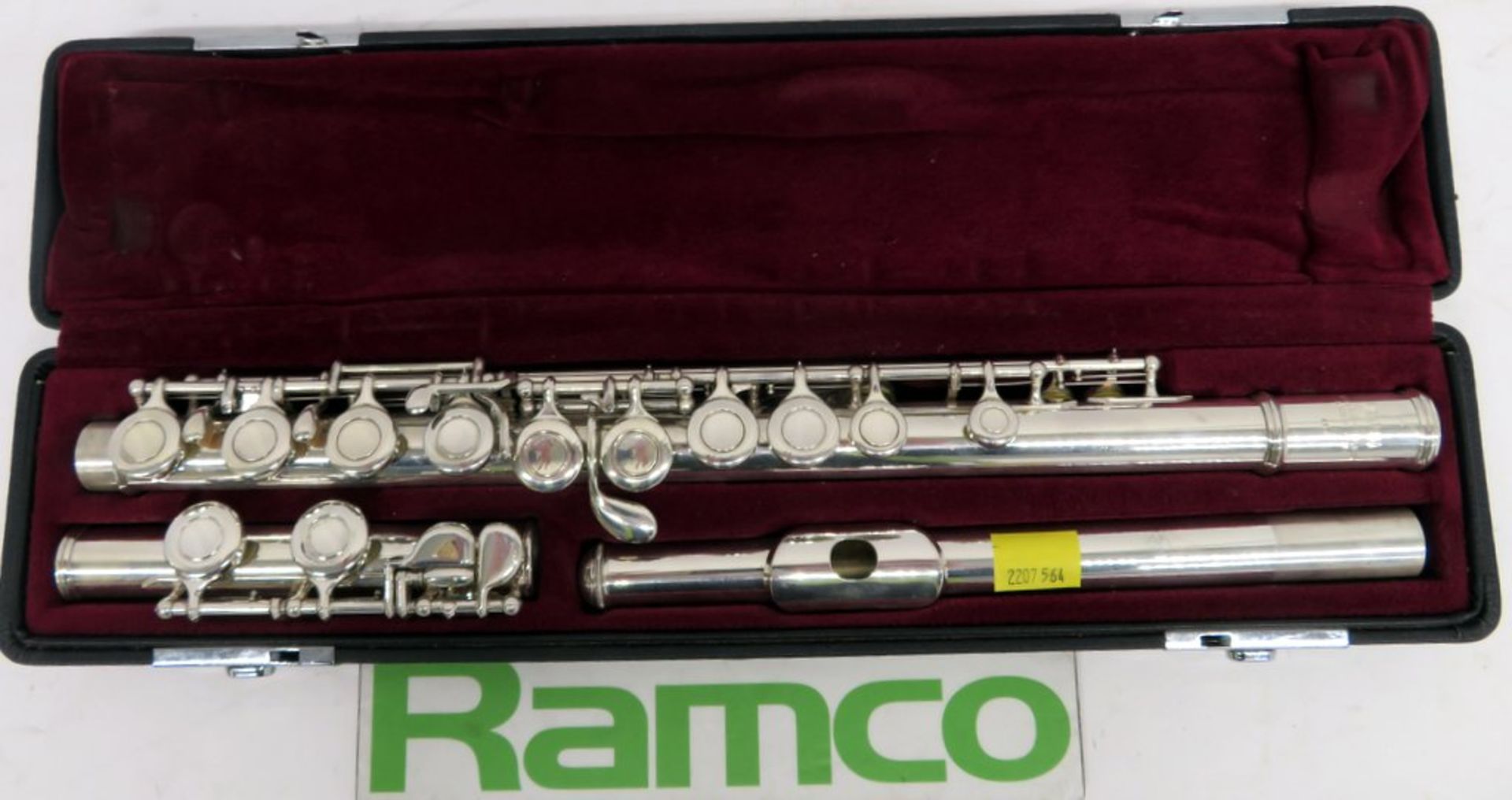 Yamaha 411 Flute Complete With Case. - Image 2 of 13