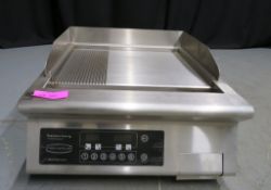 Heavy duty induction griddle, 1/3 ribbed & 2/3 smooth, 3 phase electric, demo use only