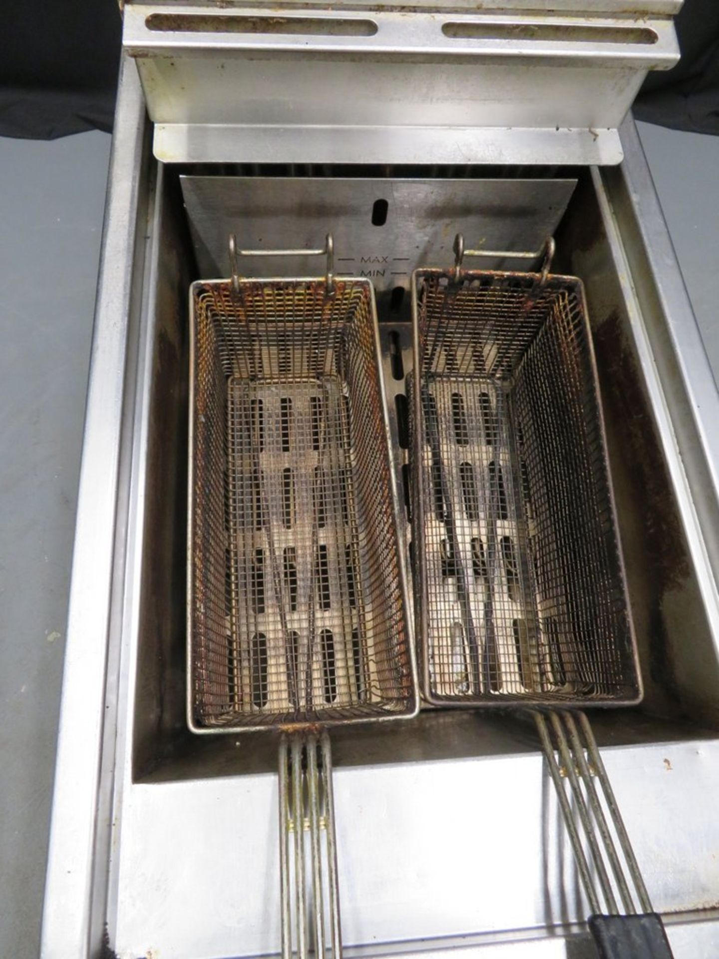 Falcon single tank fryer, 3 phase electric - Image 5 of 8