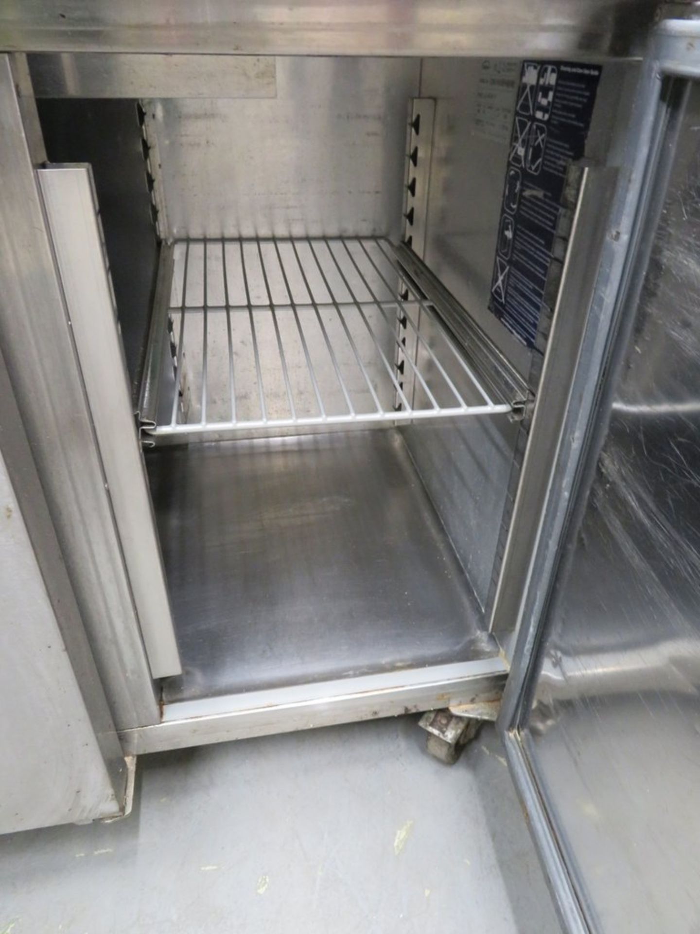 Williams HJC3SAS 3 door undercounter fridge - Image 9 of 11