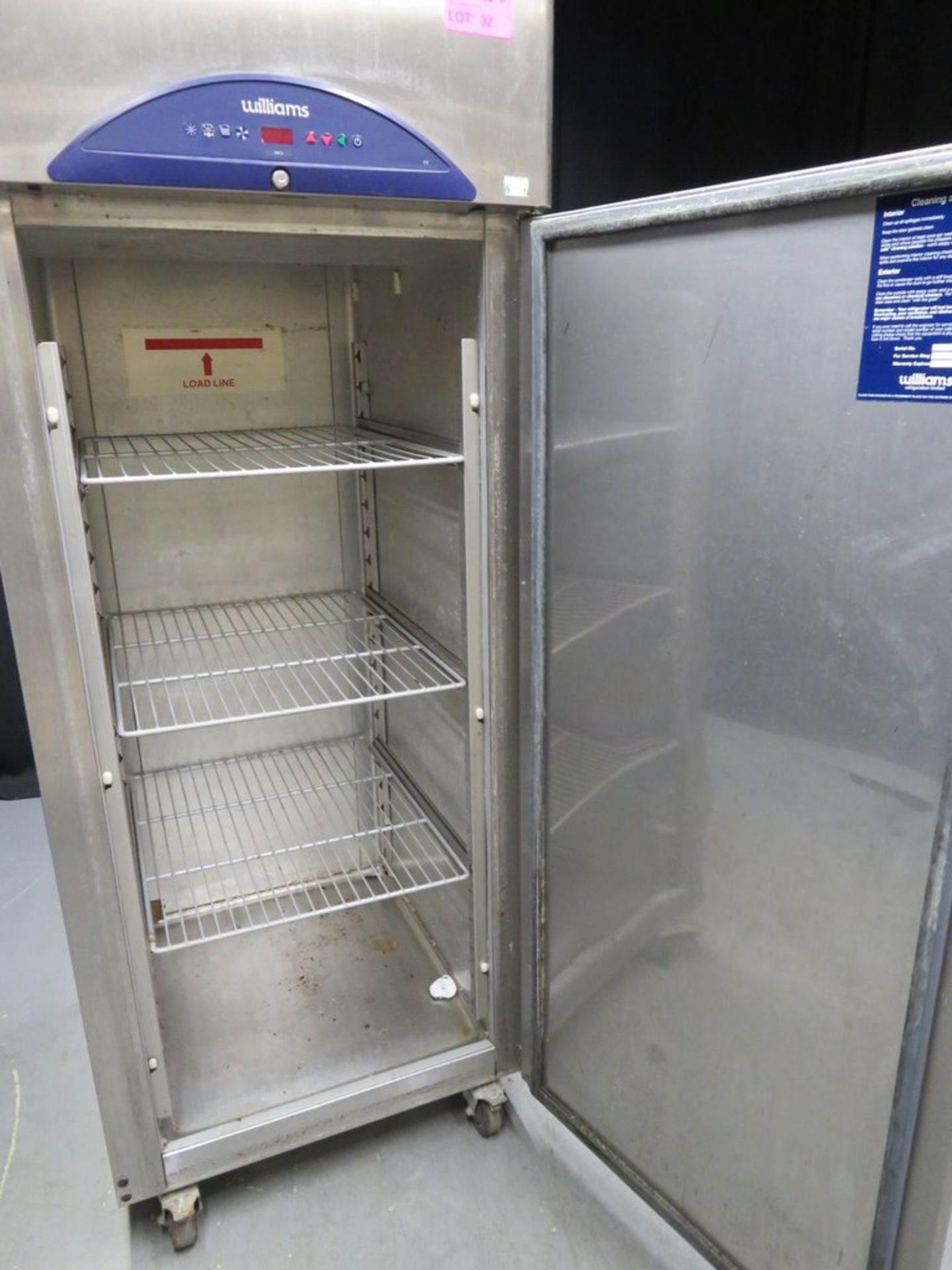 Williams single door fridge - Image 6 of 8