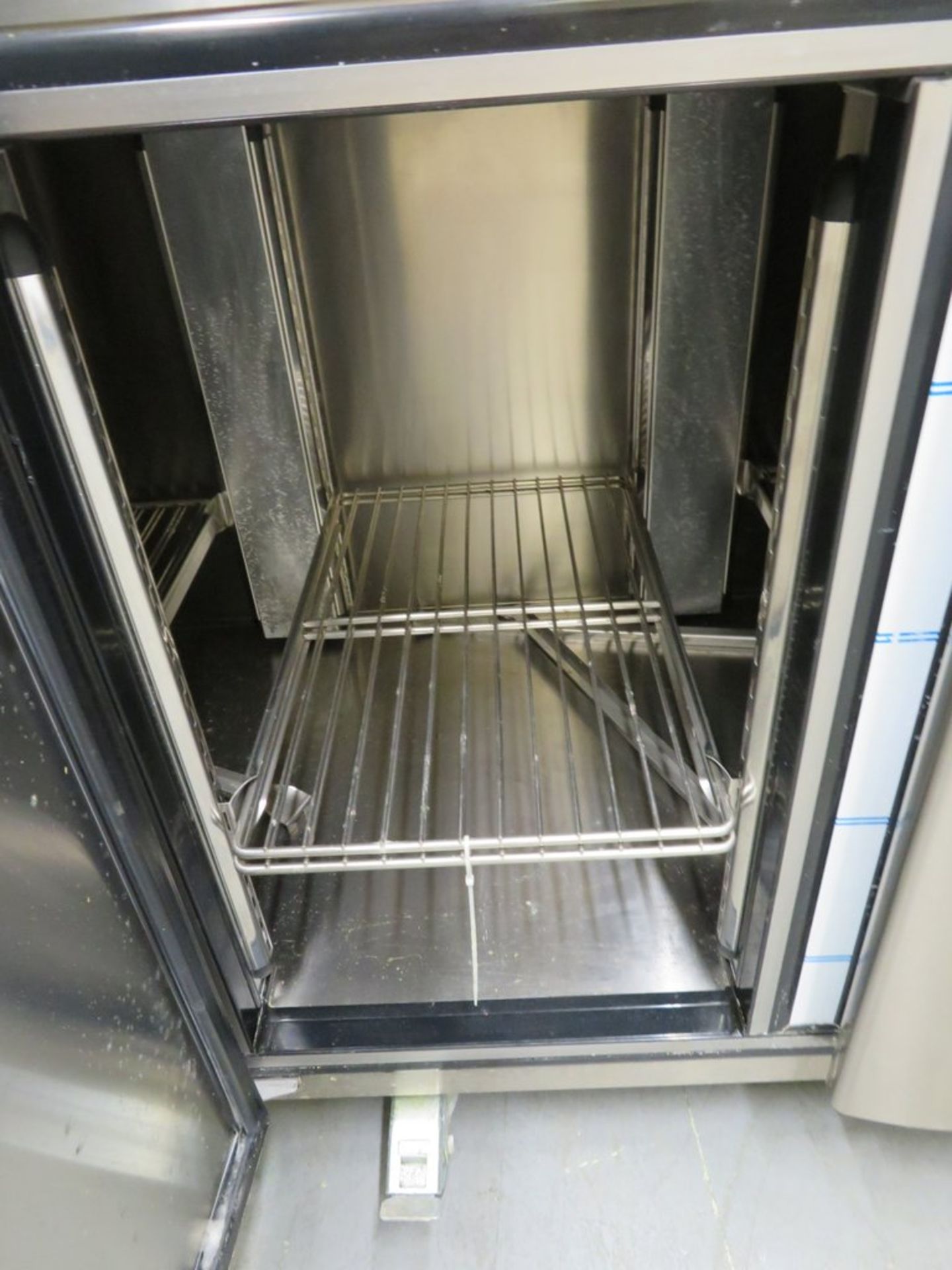 Foster 3 door undercounter fridge - Image 6 of 9