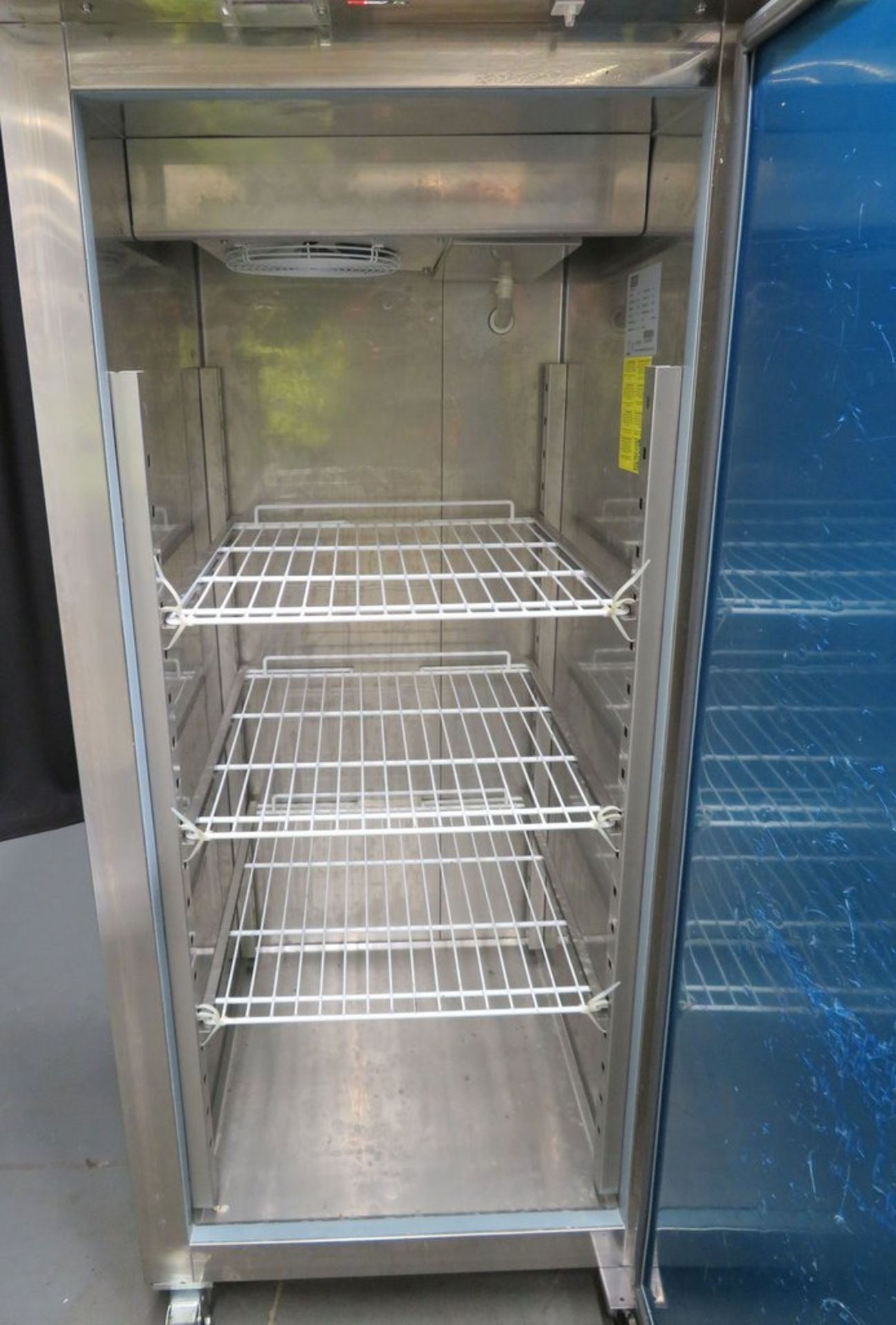 Polar U632 single door fridge - Image 5 of 7