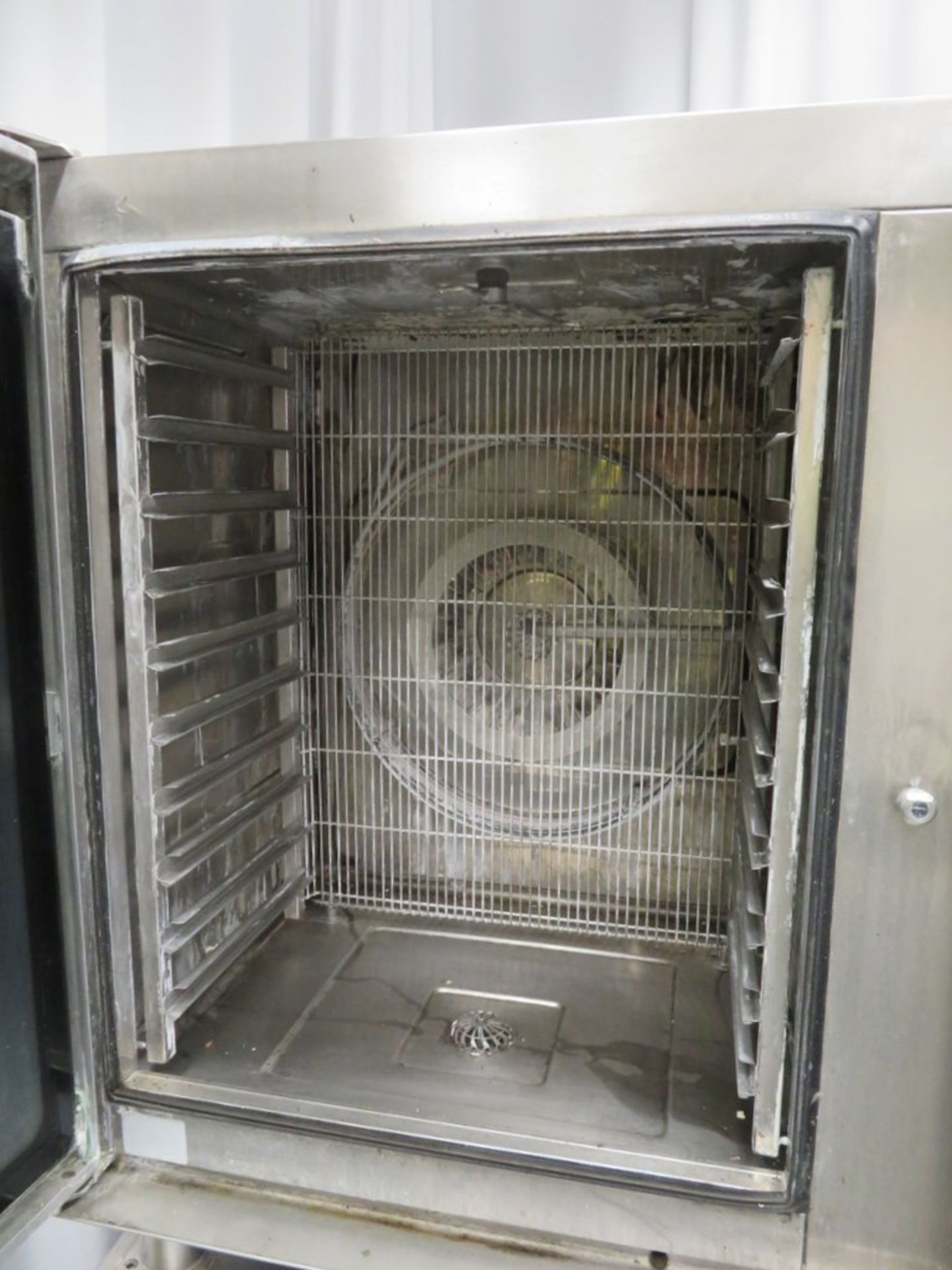 Hobart Bonnet Equator 10 grid combi oven, 3 phase electric - Image 5 of 7