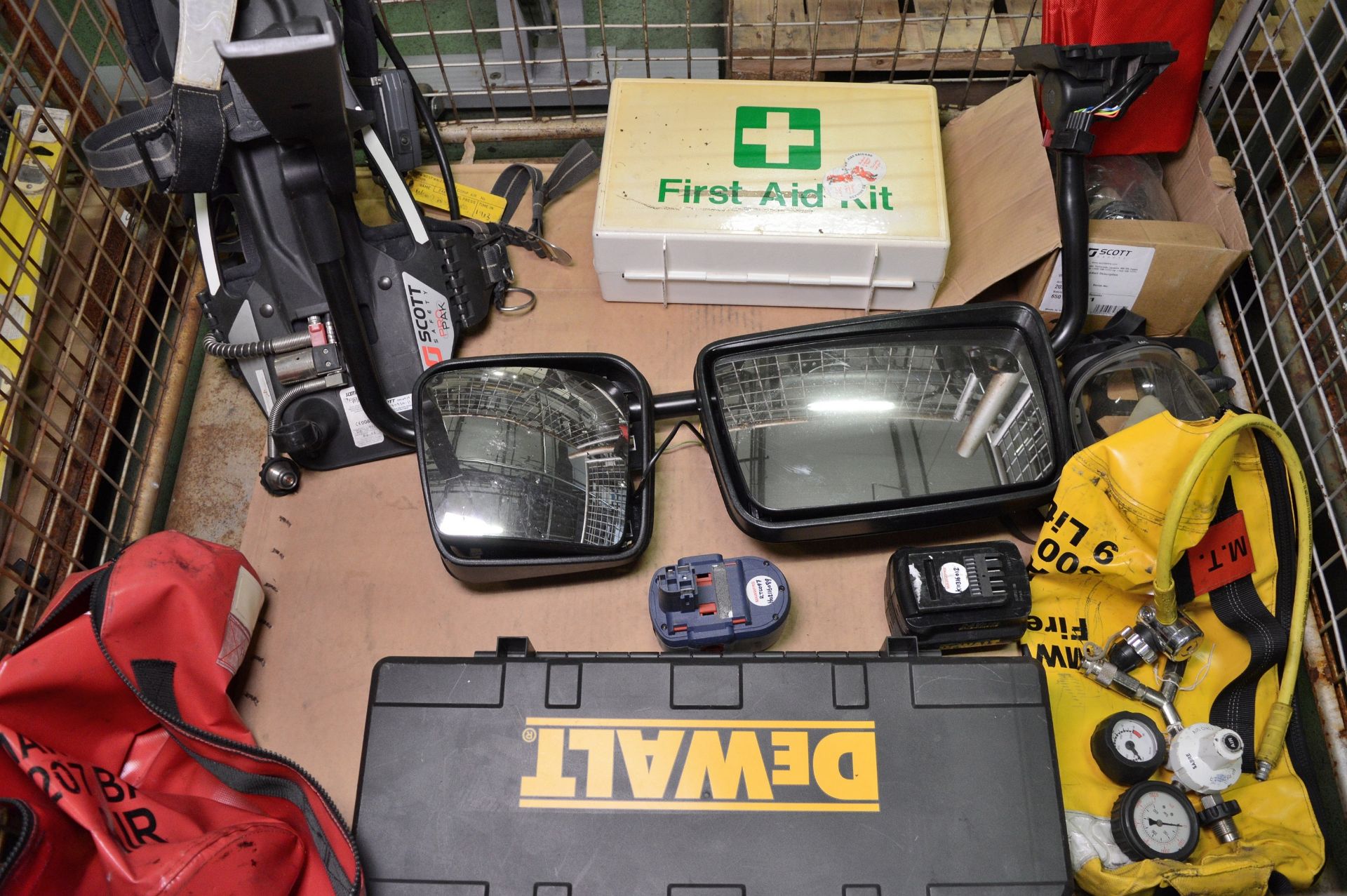 DeWalt Case. First Aid Box. Mirror. Bags. - Image 2 of 4