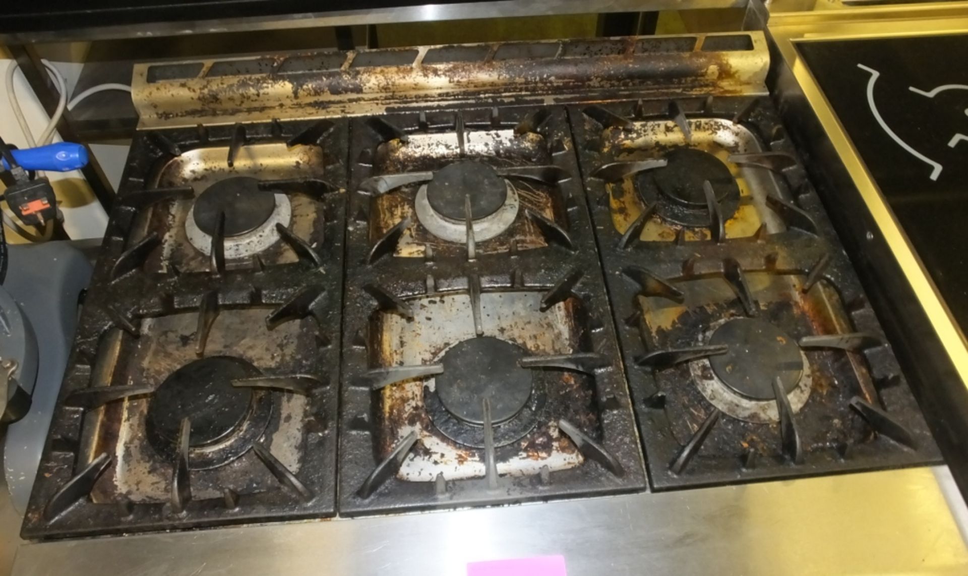 Falcon 6 Burner Hob & Wide Single Oven - Image 2 of 3