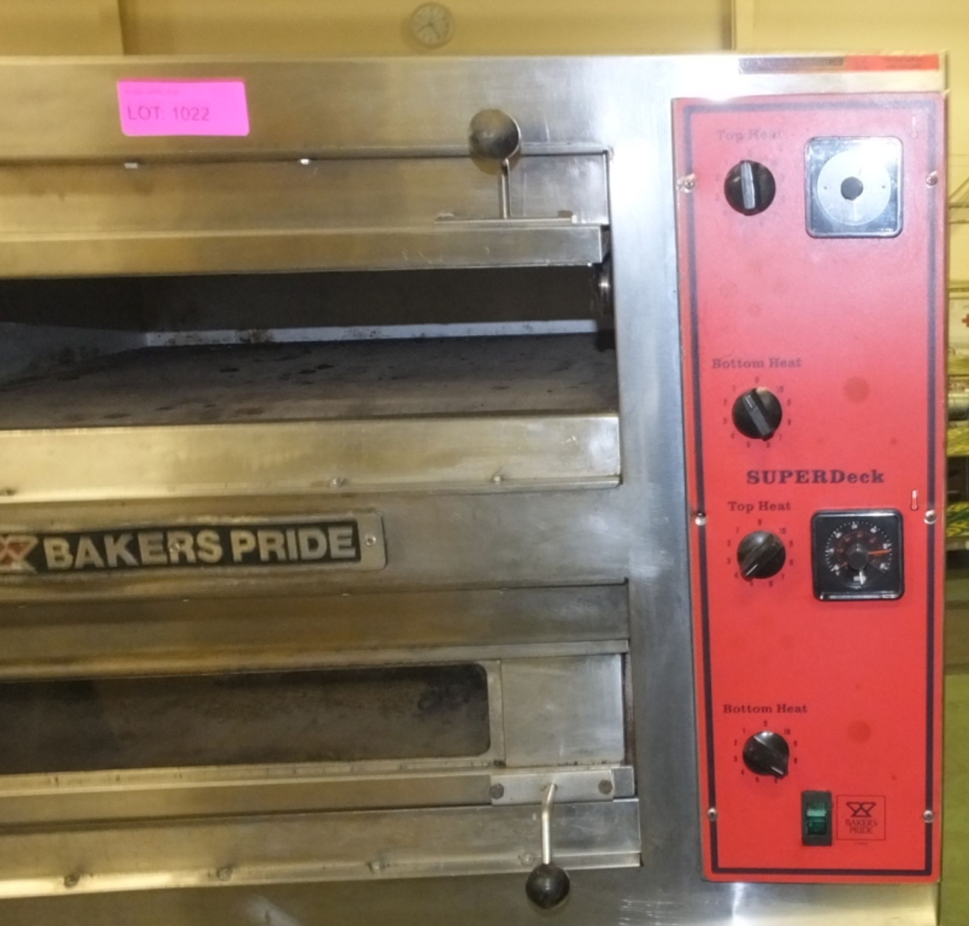 Bakers Pride EP-2-2828 Electric Deck Oven 3Ph 9.5kW on Portable Trolley - Image 3 of 3