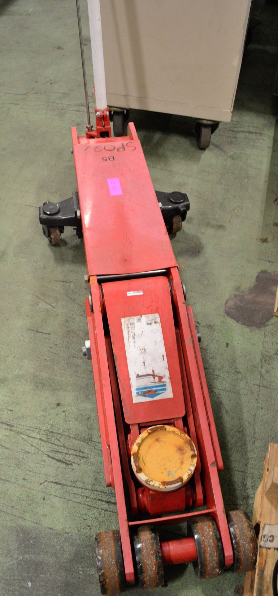 Vehicle Trolley Jack 10 Ton. - Image 2 of 2