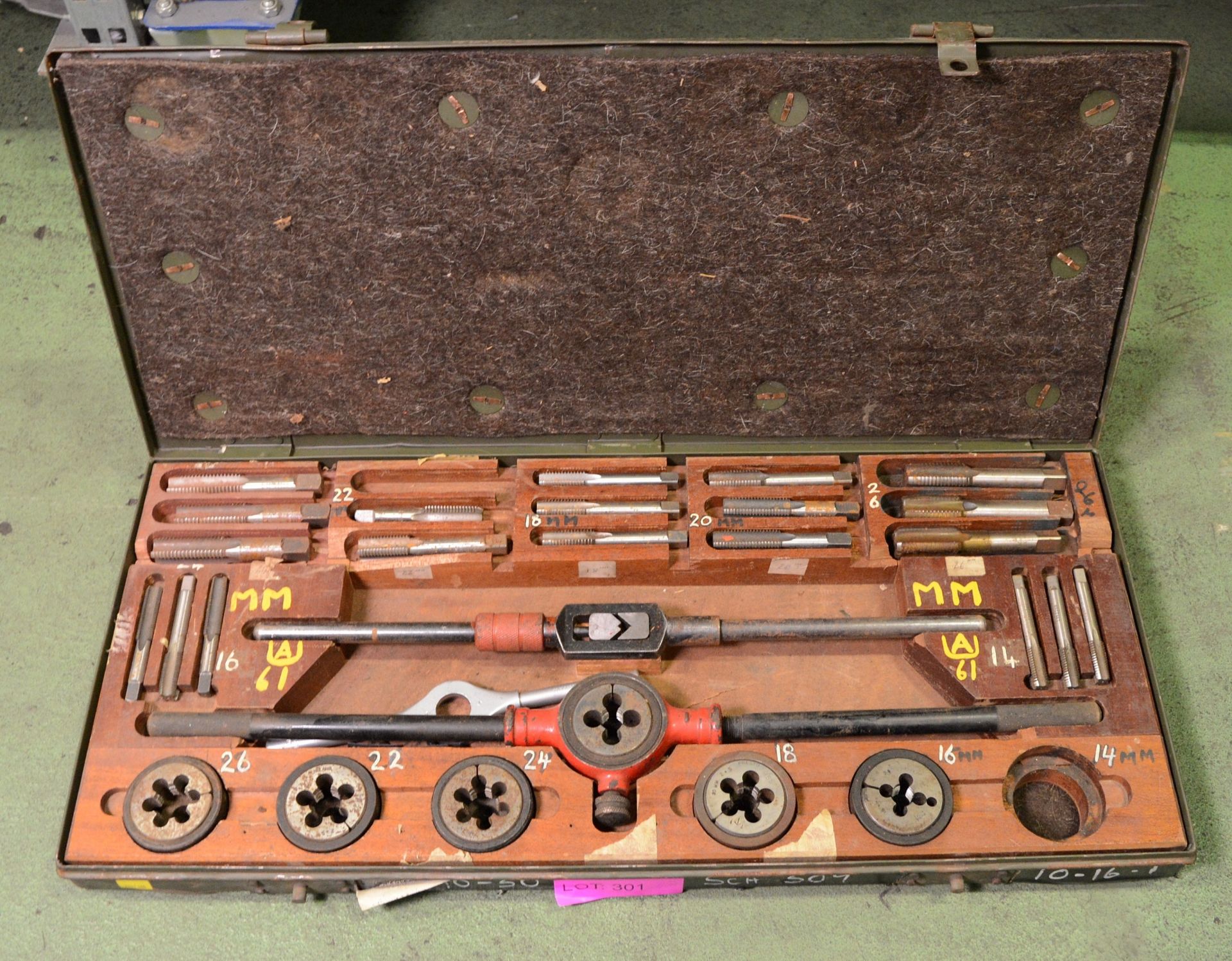 Metric Tap & Die Threading Set.