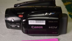 Canon Vixia HV40 Video Recorder Camera.
