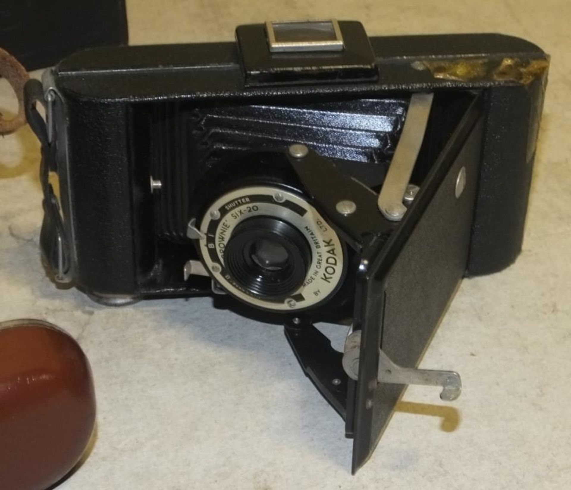 Kodak Brownie camera, Odax camera with Vario lens, Canadian box camera - Bild 2 aus 4