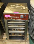 Thermodyne heater holding cabinet