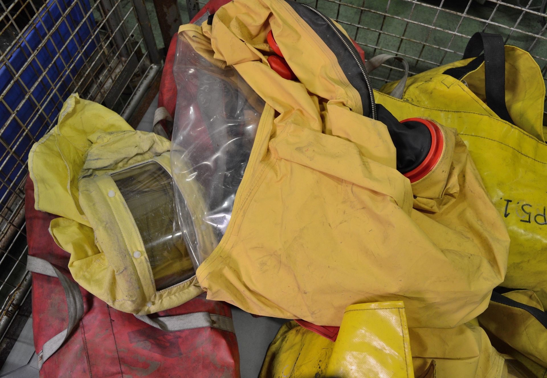 Plastic Safety Equipment With Bag. - Image 3 of 3