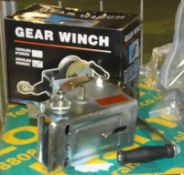 2000lbs hand gear winch