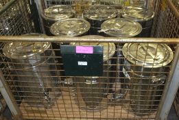 8x Stainless tea urns