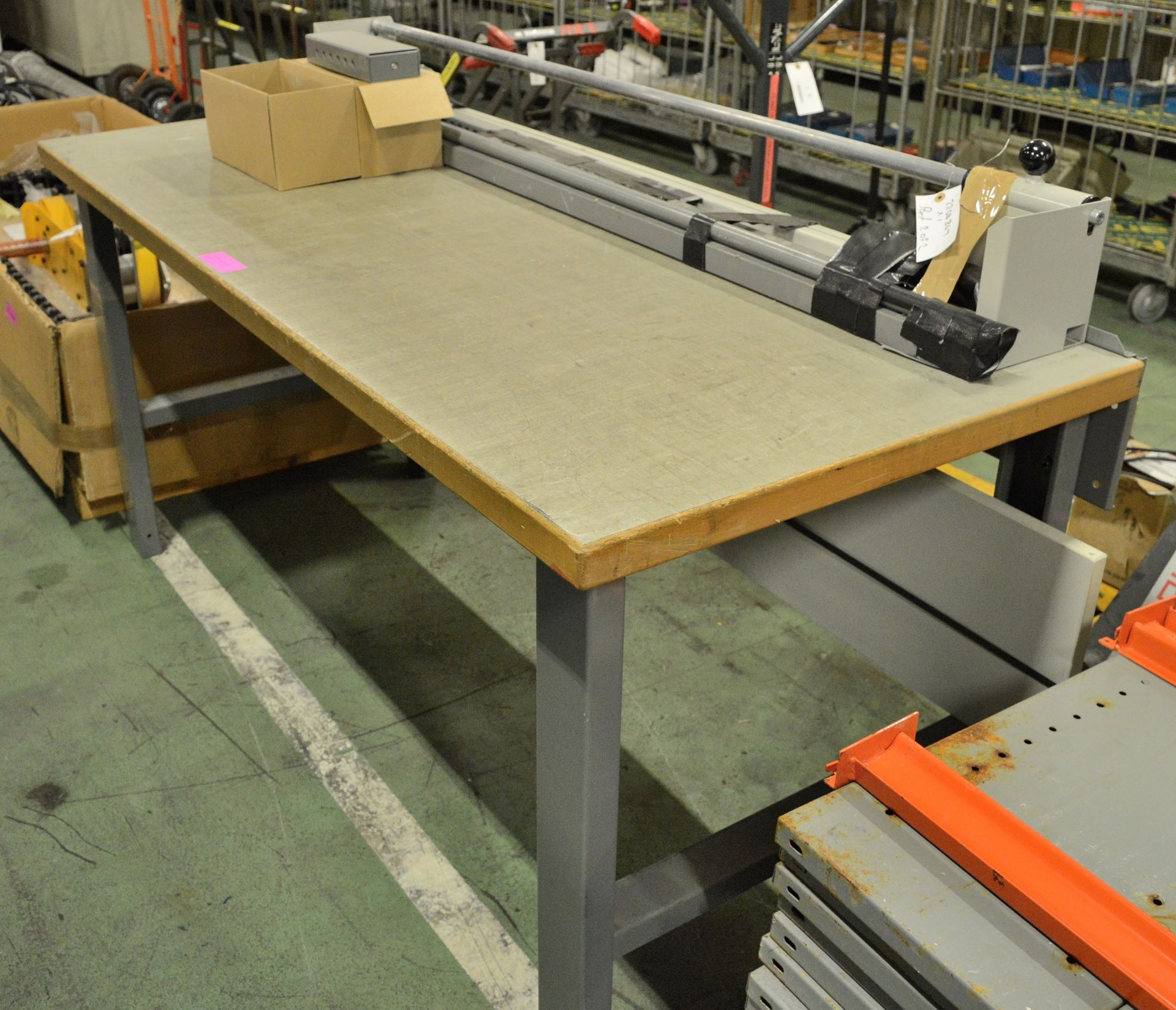 Work Table L1800 x W760 x H860mm.