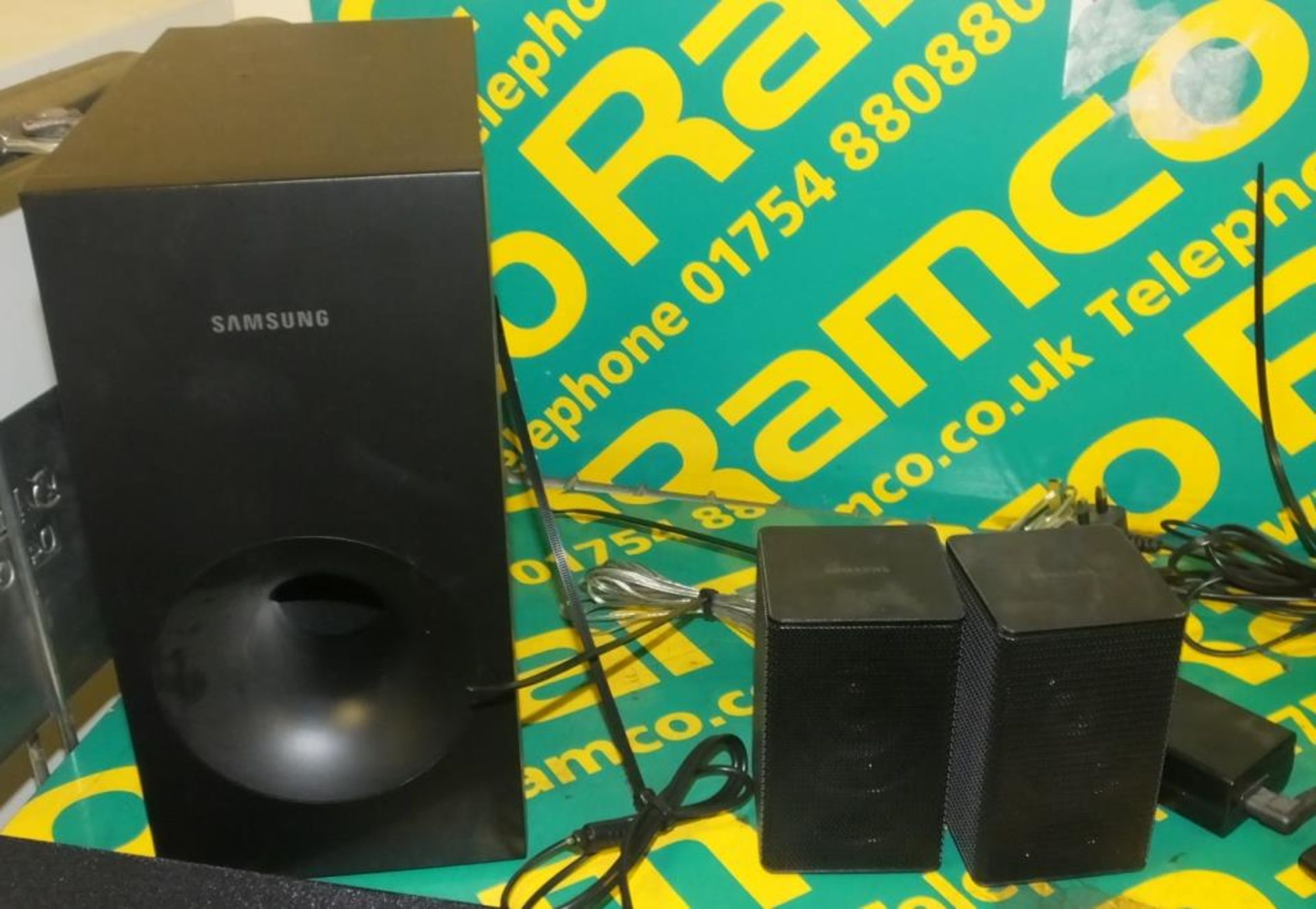 Samsung Sound Bar system - HK-K360, SWA-8000S wireless hub, 2x PS-KS1-1 speakers, 1x PS-WK - Bild 2 aus 4