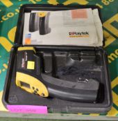 Fluke 561 IR Thermometer & Case.