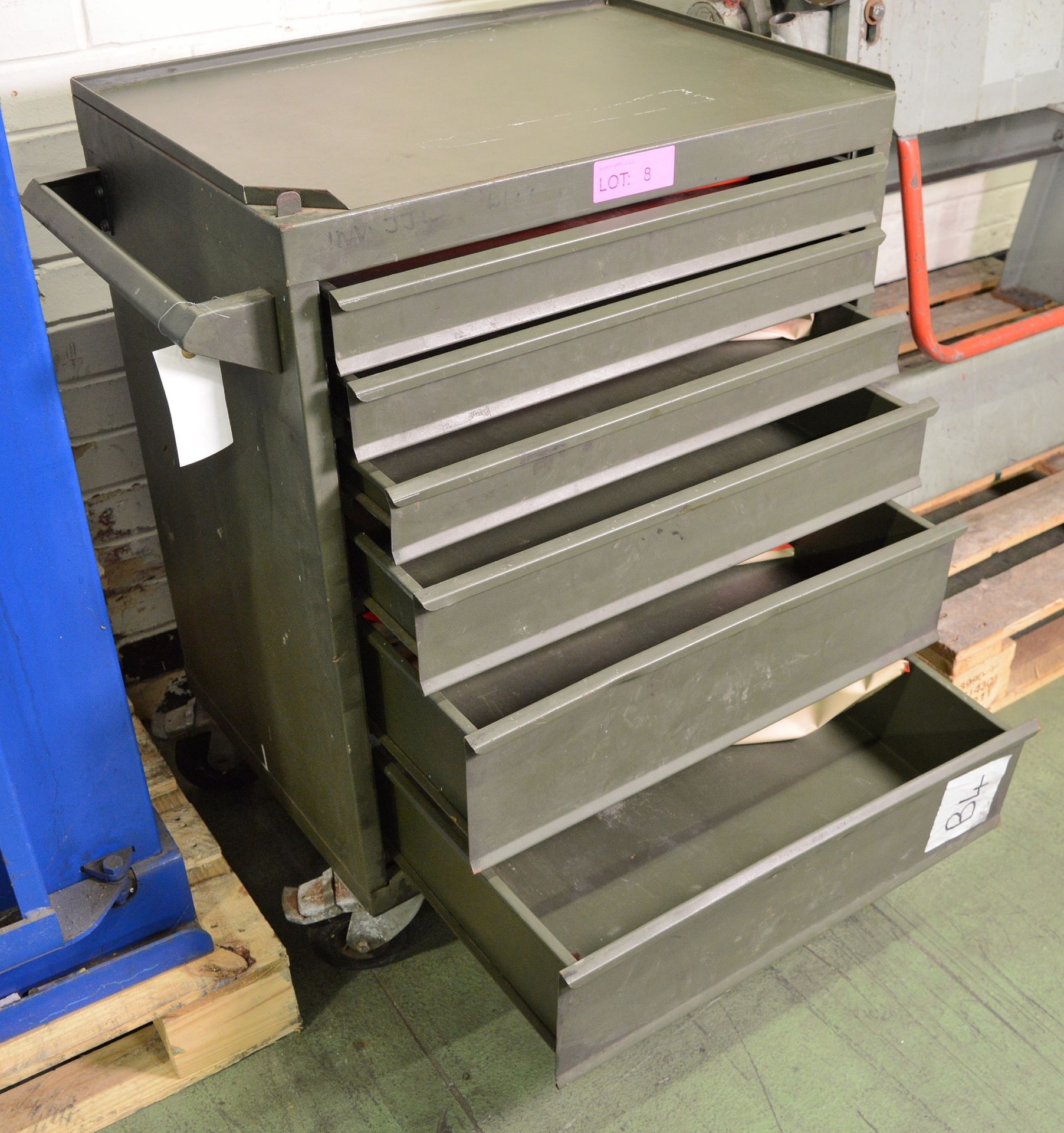 Mobile Green Tool Cabinet. - Image 2 of 2