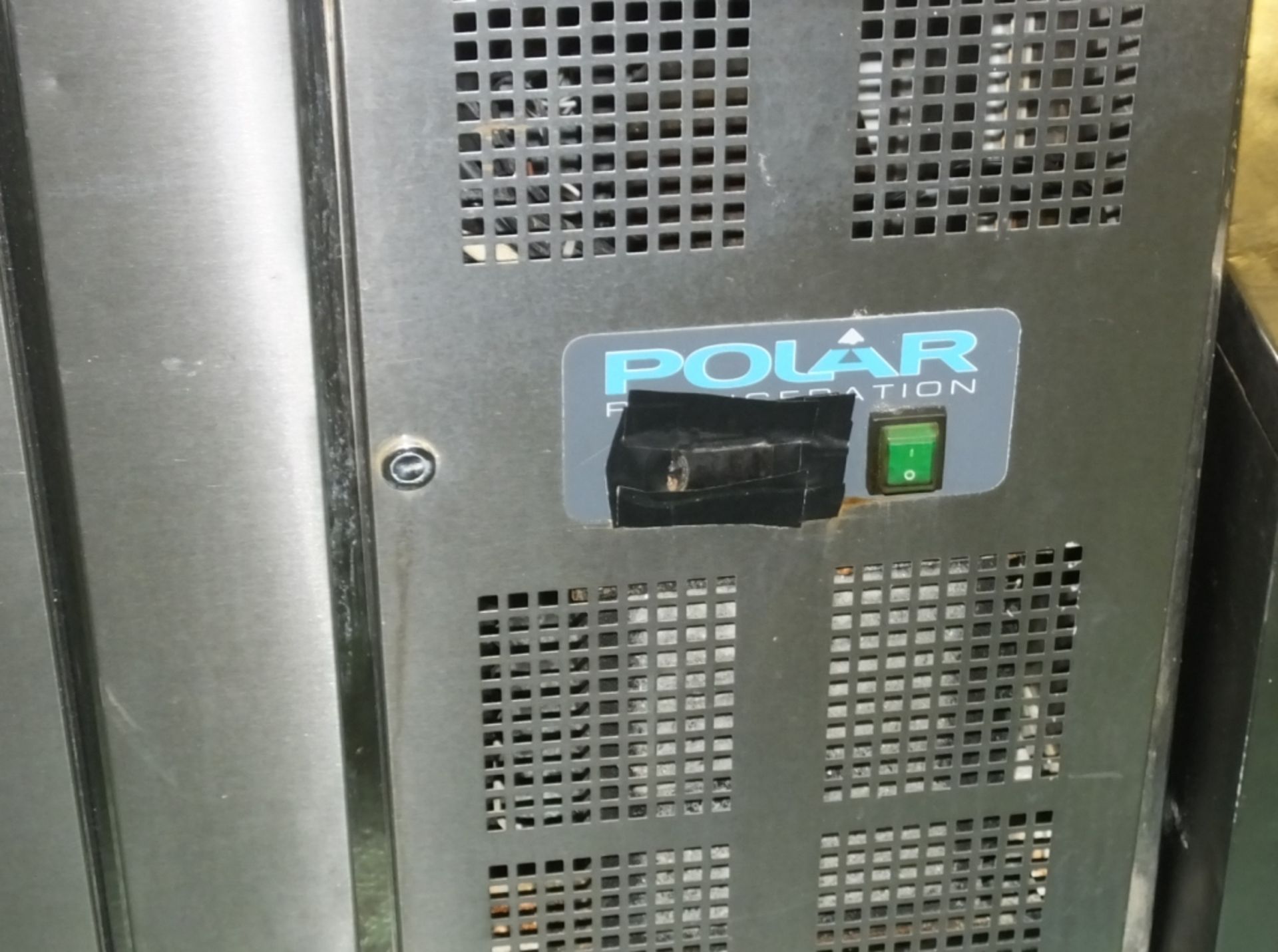 Polar counter fridge with 2 doors - Image 2 of 3