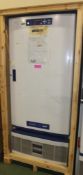 Medical Freezer Dometic FR 400 L860 x W730 x H1950mm