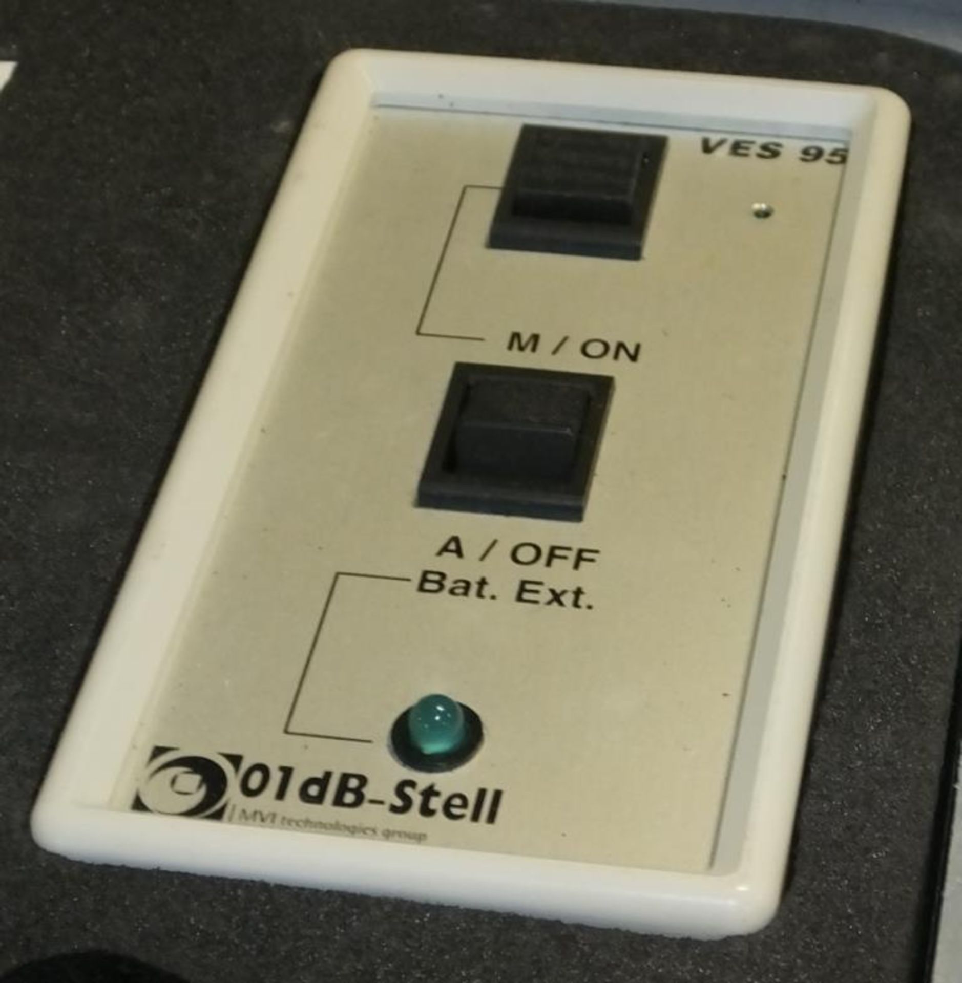 01 DB Stell sound level meter in case - Image 3 of 3