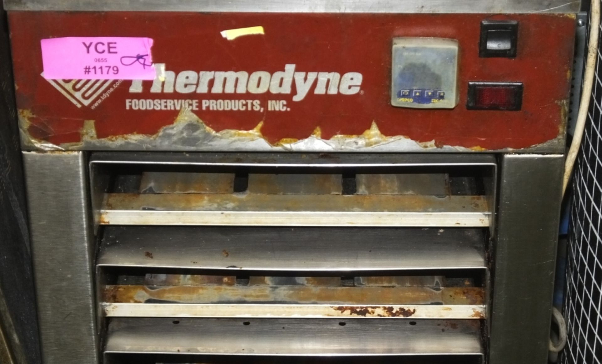 Thermodyne heater holding cabinet - Image 2 of 2