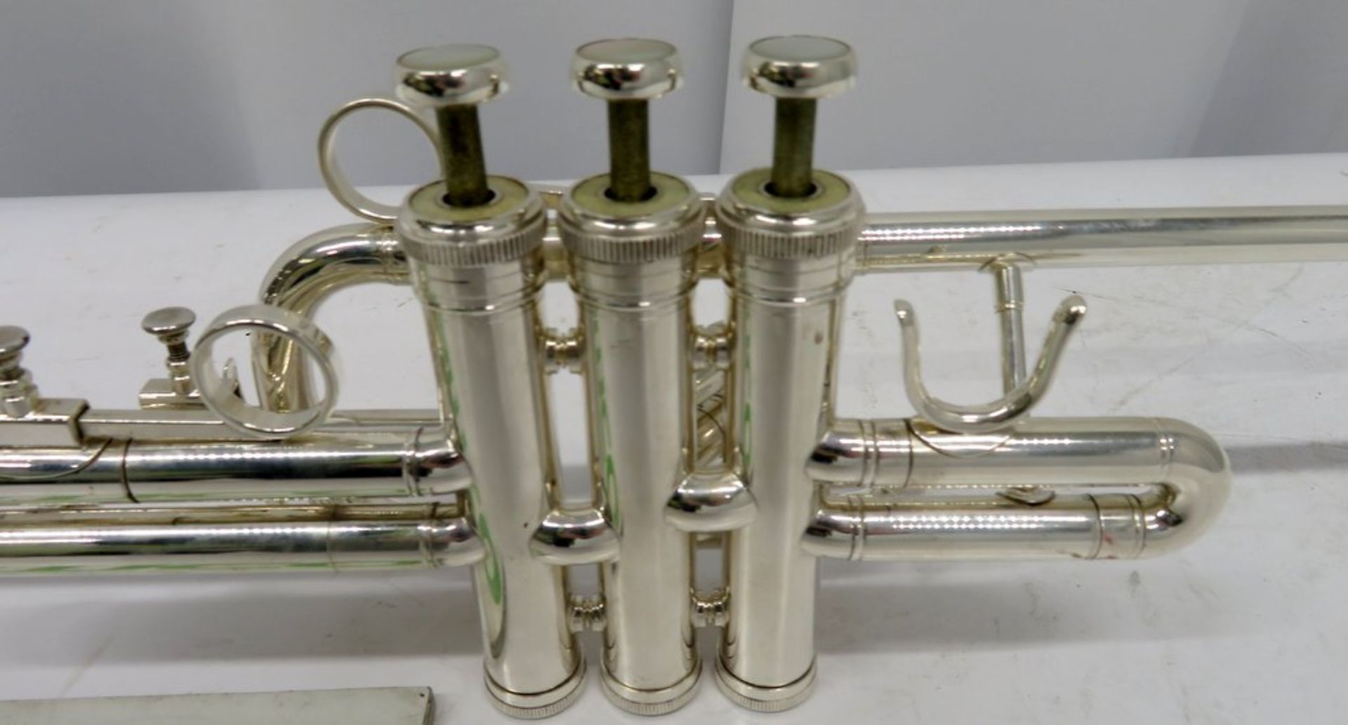 Besson International BE706 Fanfare Trumpet With Case. Serial Number: 885306. Please Note T - Image 7 of 14