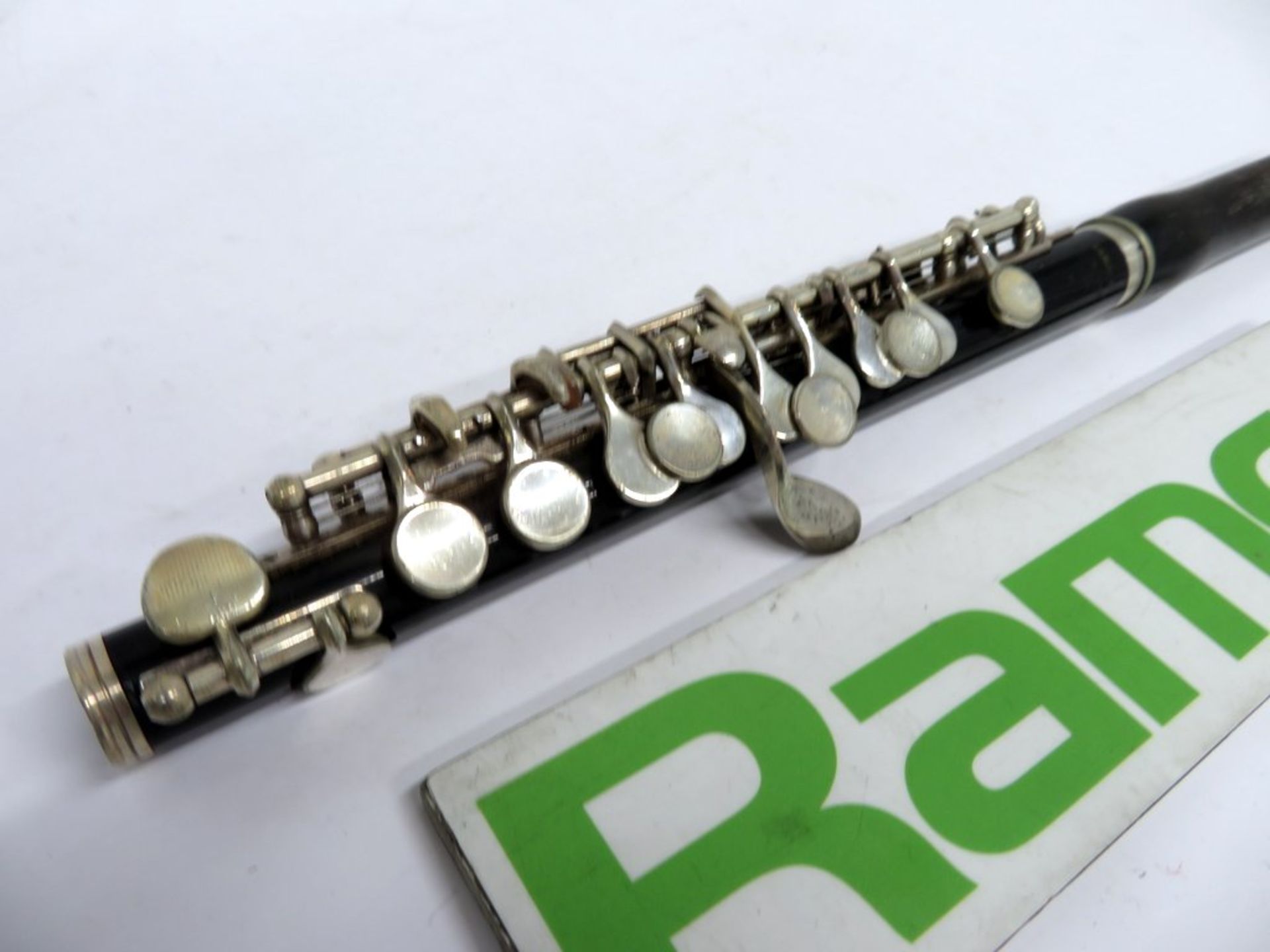 Yamaha PC32 Piccolo With Case. Serial Number: 58774. Please Note That This Item Has Not Be - Image 5 of 8