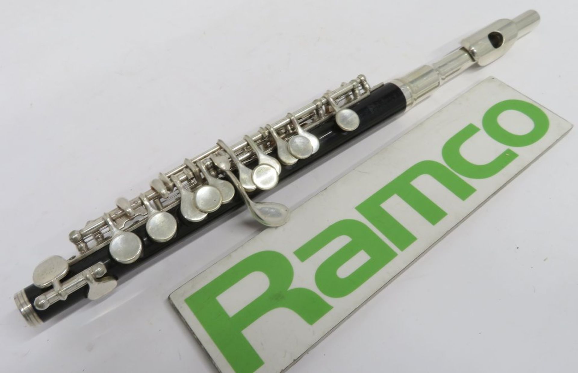 Yamaha PC32 Piccolo With Case. Serial Number: 19306. Please Note That This Item Has Not Be - Image 4 of 9