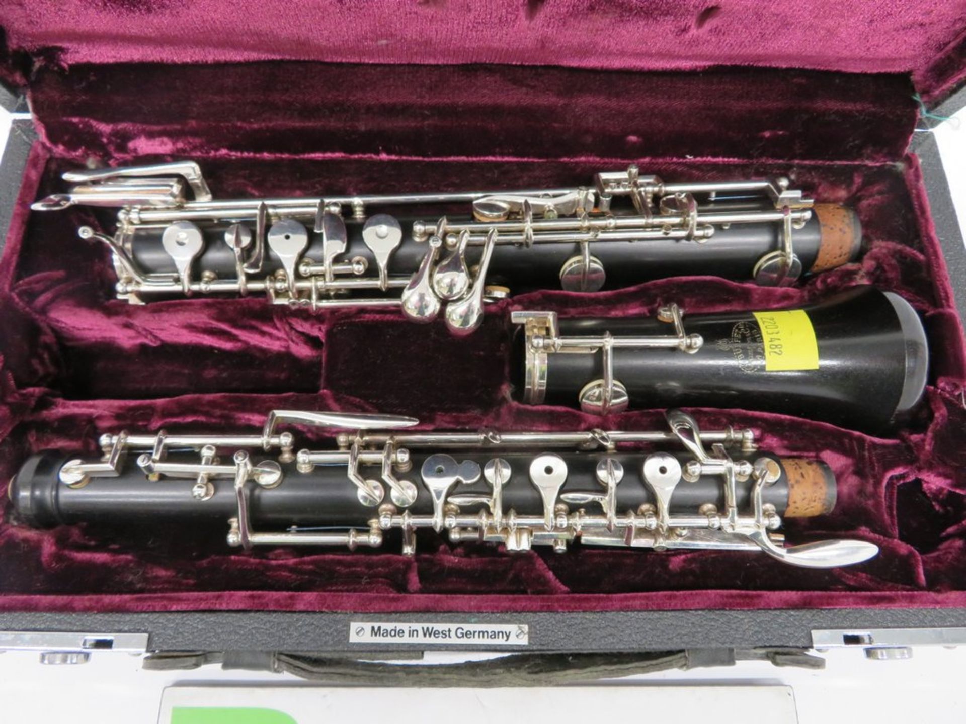 Buffet Crampon Oboe With Case. Serial Number: 9563. Please Note That This Item Has Not Bee - Image 2 of 18